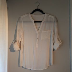 Cuffed blouse with buttons